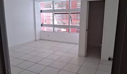 Sala Comercial para Venda em Lauro de Freitas, Recreio Ipitanga, 1 vaga