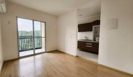 Apartamento com 52,17 m², 2 quartos e sacada com churrasqueira para locação no Bucarein por R$ 1.800,00.