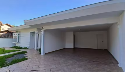 Casa Comercial bairro América com 210m² de área privativa em localização privilegiada.