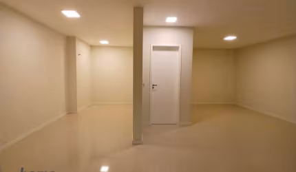 Sala comercial para alugar com 45m² para aluguel na Av. Santos Dumont no bairro Bom Retiro por R$1.700,00 + taxas