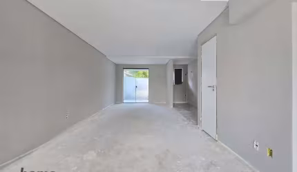 Sobrado Geminado à venda, 3 quartos, 1 suíte, 2 demi-suítes, 1 vaga, Itaum/Floresta - Joinville/SC