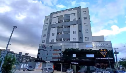 Apartamento com 60m², 2 quartos e sacada para locação no Bom Retiro por R$ 1.700,00 + taxas