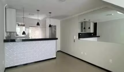 Casa Geminada - 02 qt. - 02 banheiro - R$ 330K