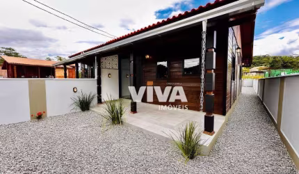 Casa com 2 dormitórios à venda, 65 m² por R$ 320.000,00 - Paciência - Itajaí/SC