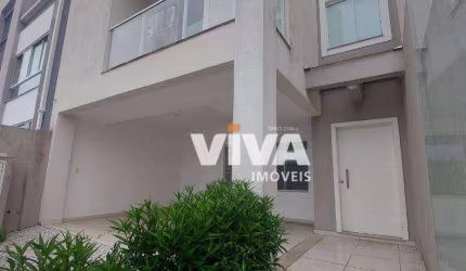 Sobrado com 3 dormitórios à venda, 176 m² - Praia dos Amores - Balneário Camboriú/SC