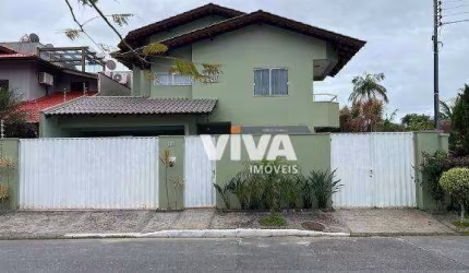 Casa com 5 dormitórios à venda, 240 m² - Praia dos Amores - Balneário Camboriú/SC