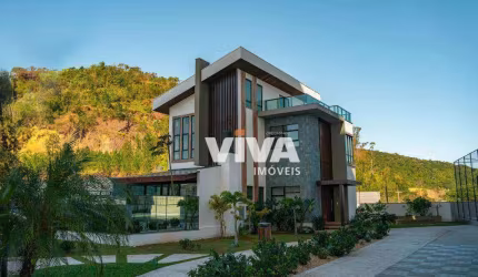 Casa com 3 dormitórios à venda, 360 m² por R$ 2.900.000,00 - Ressacada - Itajaí/SC