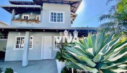 Casa com 6 dormitórios à venda, 376 m² por R$ 5.500.000,00 - Praia dos Amores - Balneário Camboriú/SC