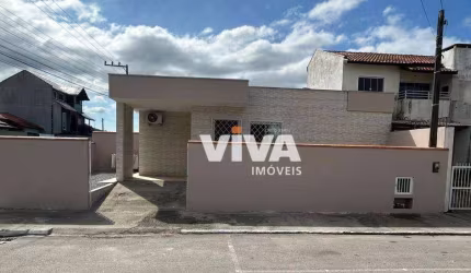 Casa com 2 dormitórios à venda, 55 m² - Espinheiros - Itajaí/SC