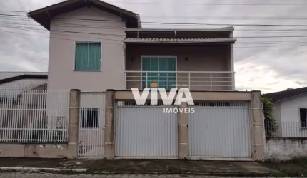Casa com 4 dormitórios sendo 3 suítes à venda, 245 m² por R$ 1.350.000 - Cordeiros - Itajaí/SC