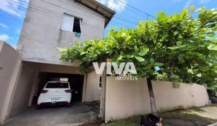 Casa com 2 dormitórios sendo 1 suíte à venda, 252 m² por R$ 1.100.000