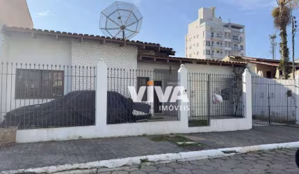 Casa com 2 dormitórios à venda por R$ 1.400.000,00 - Fazenda - Itajaí/SC