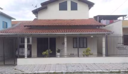 Sobrado com 3 dormitórios à venda, 188 m² por R$ 950.000,00 - Cordeiros - Itajaí/SC