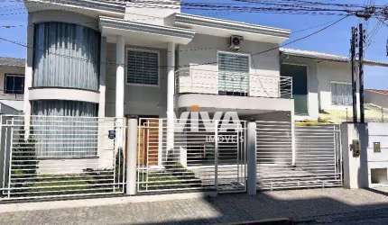 Casa com 3 dormitórios à venda, 196 m² por R$ 1.750.000,00 - São Judas - Itajaí/SC