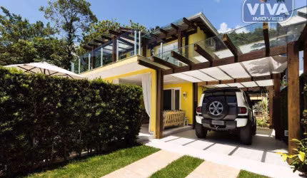 Casa com 3 dormitórios à venda, 350 m² por R$ 3.000.000,00 - Praia das Taquaras - Balneário Camboriú/SC