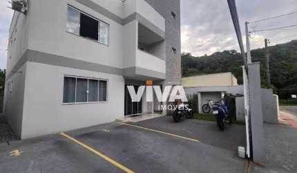 Sobrado com 3 dormitórios à venda, 240 m² por R$ 1.850.000,00 - Ariribá - Balneário Camboriú/SC