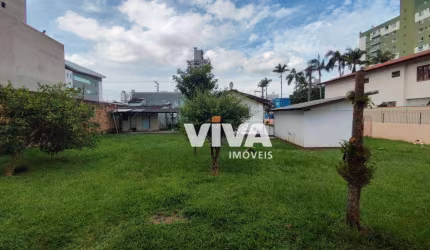 Terreno à venda, 631 m² por R$ 3.000.000 - Centro - Itajaí/SC