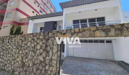 Casa para alugar, 450 m² por R$ 15.300,00/mês - Centro - Itajaí/SC