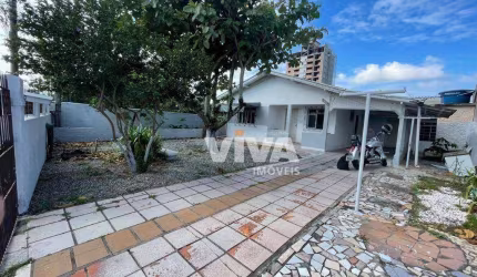 EXCELENTE CASA NO BAIRRO CORDEIROS