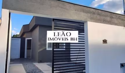 Casa com 3 quartos à venda na Rodovia LMG-806, 151, Viena (Justinópolis), Ribeirão das Neves, 95 m2 por R$ 330.000