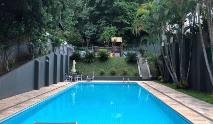 Casa em Condomínio para Locação em Cotia, Granja Viana II, 3 dormitórios, 1 suíte, 4 banheiros, 2 vagas