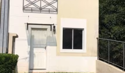 Casa em Condomínio para Venda em Cotia, Jardim Pioneiro, 2 dormitórios, 1 banheiro, 2 vagas