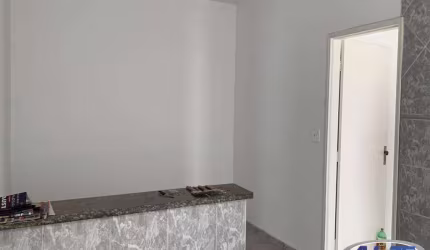 Barracão / Galpão / Depósito à venda na Avenida República, Palmital, Marília por R$ 395.000