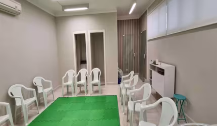 Barracão / Galpão / Depósito à venda na Rua Álvares Cabral, Centro, Marília por R$ 200.000