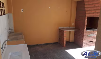 Casa com 3 quartos à venda na Rua Nove de Julho, Alto Cafezal, Marília, 250 m2 por R$ 380.000