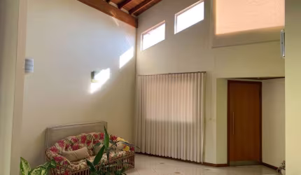 Casa com 4 quartos à venda na Rua Santa Helena, Jardim Alvorada, Marília por R$ 1.300.000
