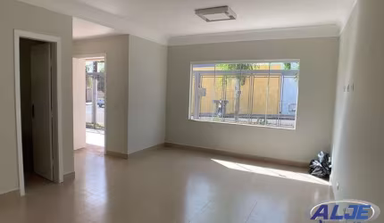 Casa com 3 quartos à venda na Rua Celestino Toni, Jardim Santa Gertrudes, Marília, 234 m2 por R$ 830.000