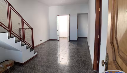 Casa com 4 quartos à venda na Avenida Brigadeiro Eduardo Gomes, Vila Romana, Marília por R$ 600.000