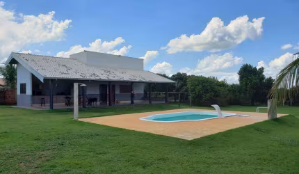 Chácara / sítio com 1 quarto à venda na Rua São Luiz, Chácaras Bela Vista I e II (Padre Nóbrega), Marília por R$ 600.000