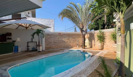 Casa com 3 quartos à venda na Rua Francisco José Capelini, Jardim Aeroporto, Marília, 346 m2 por R$ 990.000