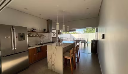 Casa com 3 quartos à venda na Rua Diogo Melhado, Jardim Aeroporto, Marília, 220 m2 por R$ 1.325.000