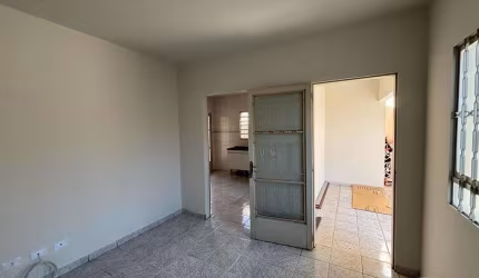 Casa com 3 quartos à venda na Rua Francisco Pinheiro Silveira, Lorenzetti, Marília, 104 m2 por R$ 325.000