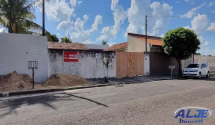 Casa com 2 quartos à venda na Rua Euclides da Silva Nunes, Jardim Morumbi, Marília por R$ 370.000