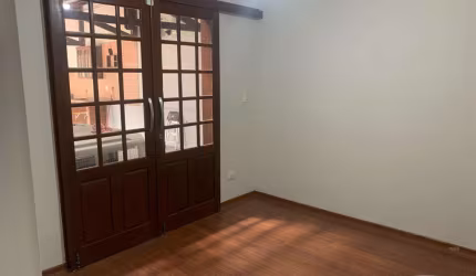 Casa com 3 quartos à venda na Rua Vicente Nunes Molinos, Jardim Jequitibá, Marília, 230 m2 por R$ 650.000