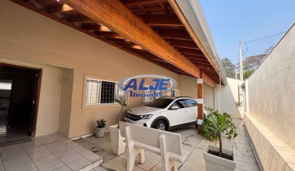 Casa com 3 quartos à venda na Rua João Paulo da Cunha Padilha, Parque Cecap Aeroporto, Marília por R$ 490.000