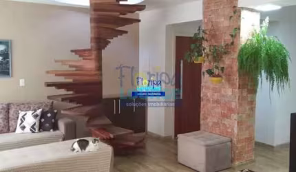 Cobertura duplex com 2 quartos, 1 suíte, à venda em Centro - CEN2CO2336