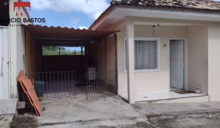 Casa para Venda em Araruama, Outeiro, 2 dormitórios, 1 suíte, 2 banheiros, 1 vaga