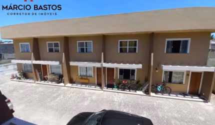Casa para Venda em Araruama, Vila Capri, 2 dormitórios, 2 banheiros