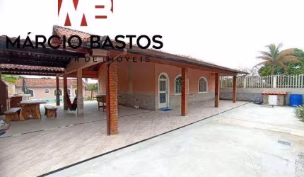 Casa para Venda em Araruama, Centro (Iguabinha), 4 dormitórios, 3 banheiros, 3 vagas
