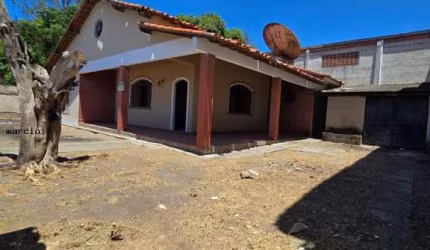 Casa para Venda em Araruama, Clube dos Engenheiros, 3 dormitórios, 1 suíte, 3 banheiros, 1 vaga