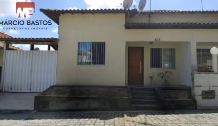 Casa para Venda em Araruama, Clube dos Engenheiros, 2 dormitórios, 1 suíte, 2 banheiros, 2 vagas