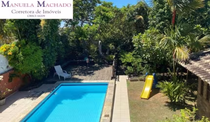 Casa em condomínio fechado com 4 quartos à venda na Rua Priscila B Dutra, 4, Buraquinho, Lauro de Freitas por R$ 1.500.000