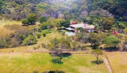FAZENDA SANTA CLARA NA PRAIA DO FORTE.