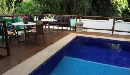 CASA DUPLEX DE LUXO NO CONDOMINIO ALPHA VILLE