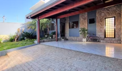 Casa térrea à venda no bairro Fonte Nova em Valinhos/SP