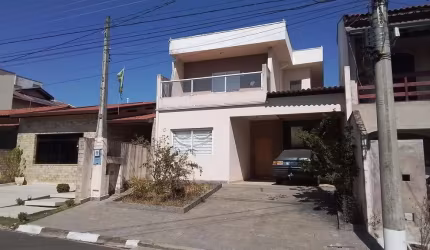 Sobrado a venda para reforma em condómino de Valinhos